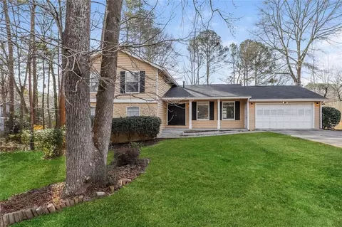 1244 Branchfield Ct, Riverdale, GA 30296