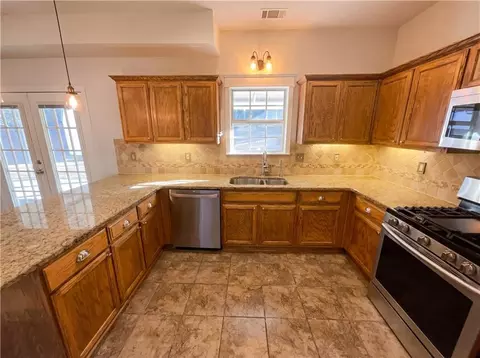 Kitchen - 130 Glenwood Ct, Hampton, GA 30228 photo 1 of 4