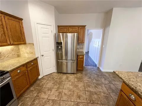 Kitchen - 130 Glenwood Ct, Hampton, GA 30228 photo 4 of 4