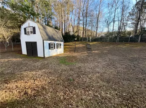 Exterior - 130 Glenwood Ct, Hampton, GA 30228 photo 3 of 5