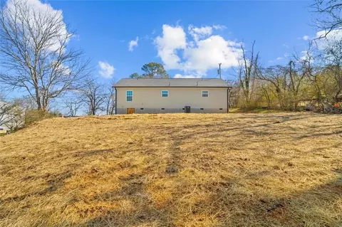 Exterior - 509 Plainview Dr NW, Dalton, GA 30721 photo 4 of 9
