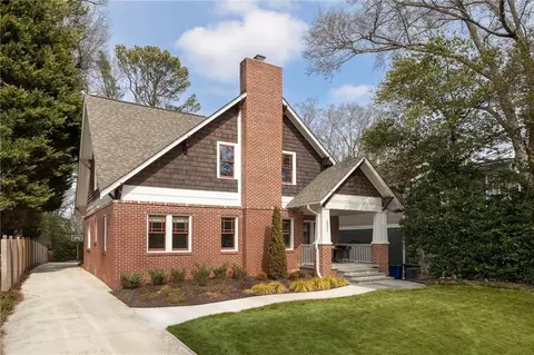 221 Oak Ln, Decatur, GA 30030