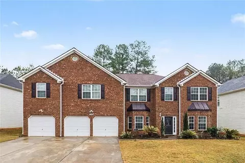 326 Cog Hill Dr, Fairburn, GA 30213