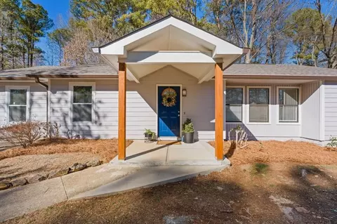 3400 Mustang Dr, Powder Springs, GA 30127
