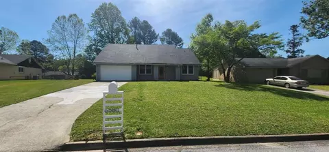 6580 Bellburn Rd, Atlanta, GA 30349