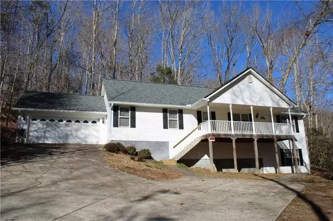 197 Holly Ln, Dahlonega, GA 30533