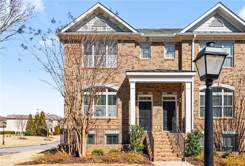7610 Willoughby Ct, Alpharetta, GA 30005