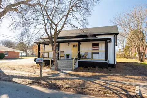 34 Elm St, Aragon, GA 30104