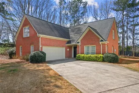 6310 Forest Hills Dr, Peachtree Corners, GA 30092