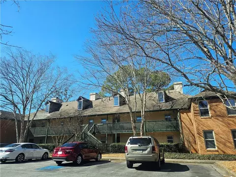 Exterior - 310 Brittany Ct, Duluth, GA 30096 photo 4 of 10