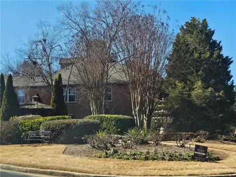 Exterior - 310 Brittany Ct, Duluth, GA 30096 photo 5 of 10