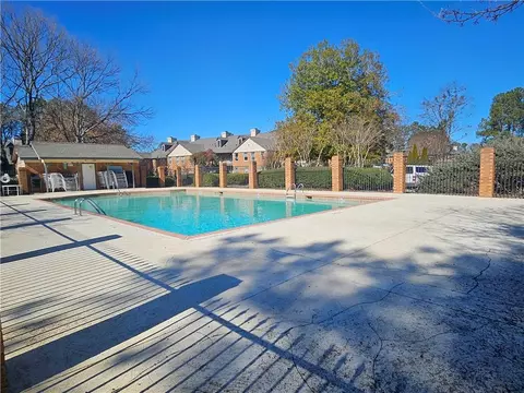 Exterior - 310 Brittany Ct, Duluth, GA 30096 photo 10 of 10