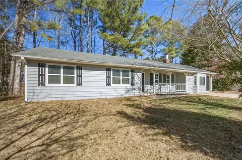 3075 Palomino Dr, Powder Springs, GA 30127