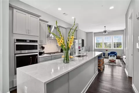 6607 Sterling Dr, Sandy Springs, GA 30328