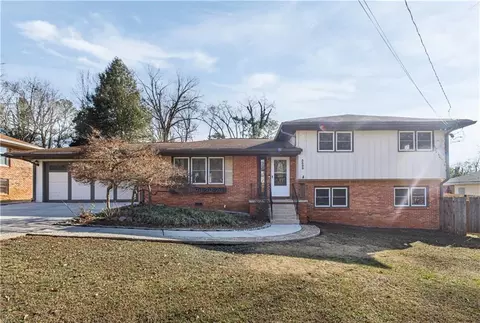 3823 Danbury Ln, Decatur, GA 30032