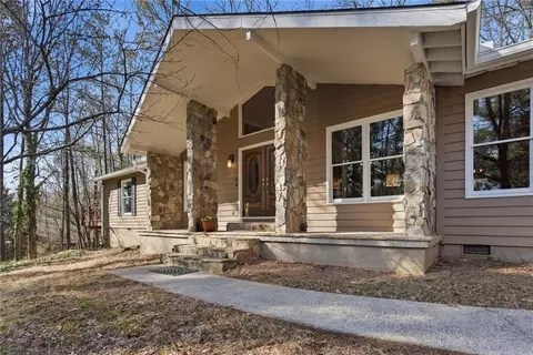 505 Periwinkle Dr, Roswell, GA 30075