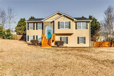 6282 Fairoaks Pl, Douglasville, GA 30135