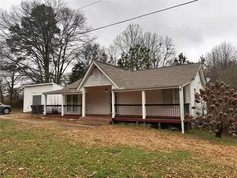 32 Victory Dr, Roopville, GA 30170