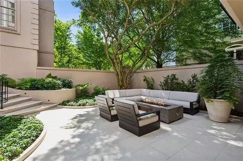 2525 Peachtree Rd NE #32, Atlanta, GA 30305