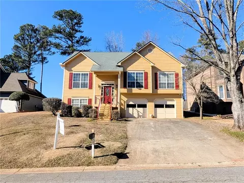 332 Clarion Rd, Lawrenceville, GA 30043