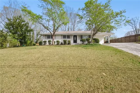 3971 Honeysuckle Dr SE, Smyrna, GA 30082