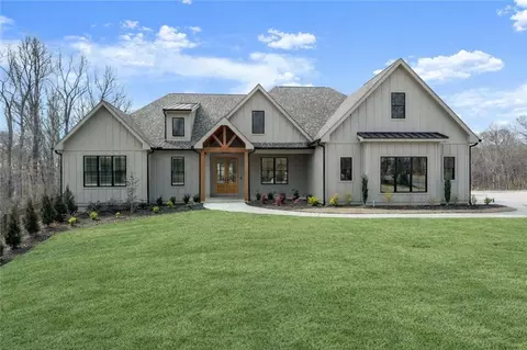 9224 Waldrip Rd, Gainesville, GA 30506