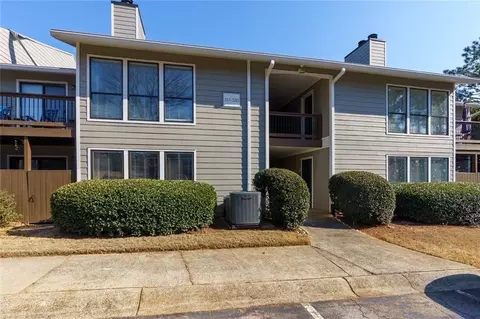 319 Park Ridge Cir, Marietta, GA 30068
