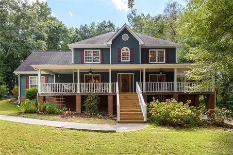 1746 Malachi Ct, Loganville, GA 30052