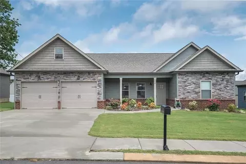 54 Franklin Cir, Fort Oglethorpe, GA 30742