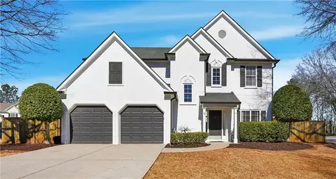 2390 Lunetta Ln, Alpharetta, GA 30004