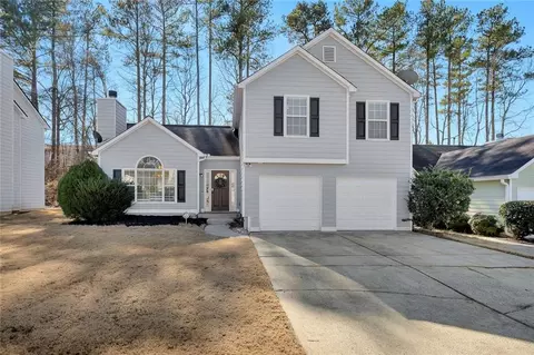 2683 Lake Park Bnd, Acworth, GA 30101