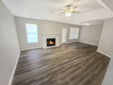 800 Mills Dr, Covington, GA 30016 photo 3