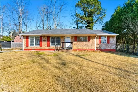 850 King Rd, Jonesboro, GA 30236