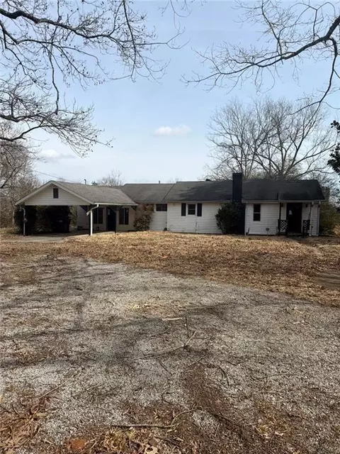 4535 Blue Grass Ln, Lithia Springs, GA 30122