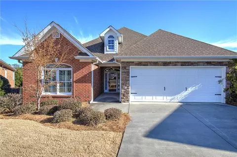 223 Lenox Rd SE, Calhoun, GA 30701