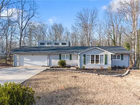 3102 Chapperal Dr, Gainesville, GA 30506