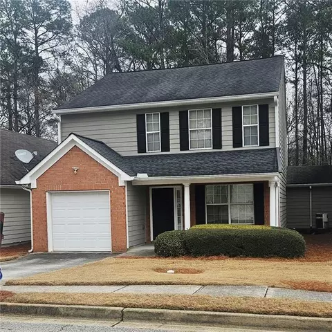561 Hillandale Park Dr, Lithonia, GA 30058