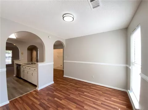 6773 Biscayne Blvd, Rex, GA 30273 photo 12