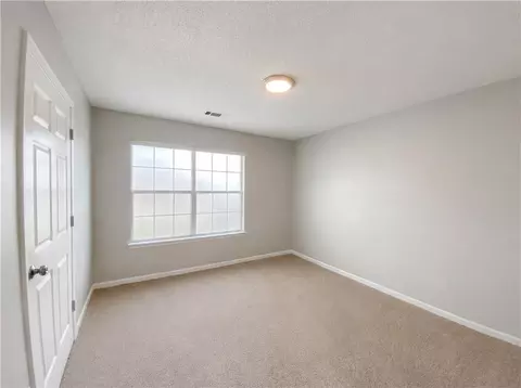 6773 Biscayne Blvd, Rex, GA 30273 photo 17