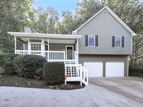 921 White Stag Ln, Canton, GA 30115