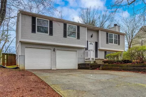 10415 Plantation Bridge Dr, Alpharetta, GA 30022