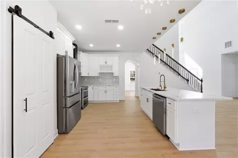 Entry Way - 644 Hampton Rd, Hampton, GA 30228 photo 3 of 3