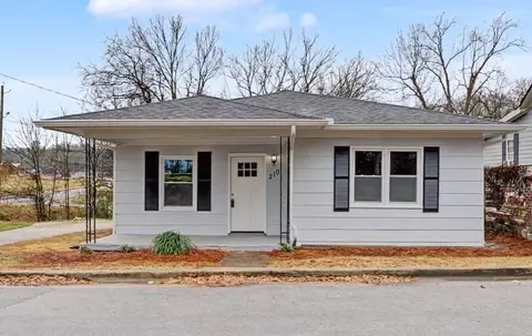 210 Merritts Ave, Cedartown, GA 30125