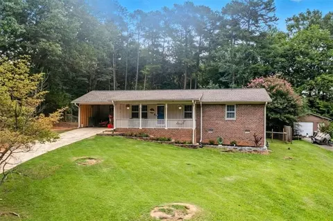16 Hardin Dr, Silver Creek, GA 30173