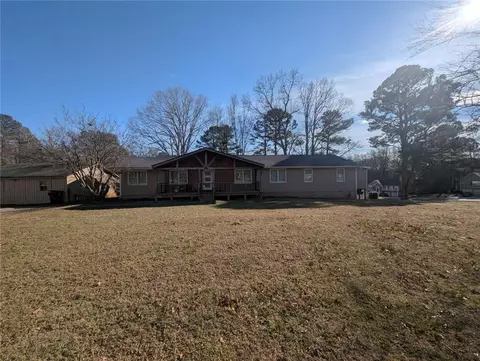 6164 Ridge Rd, Hiram, GA 30141