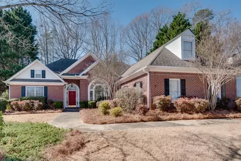3160 Royal Creek Way SW, Lilburn, GA 30047