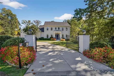 4765 Millbrook Dr NW, Atlanta, GA 30327