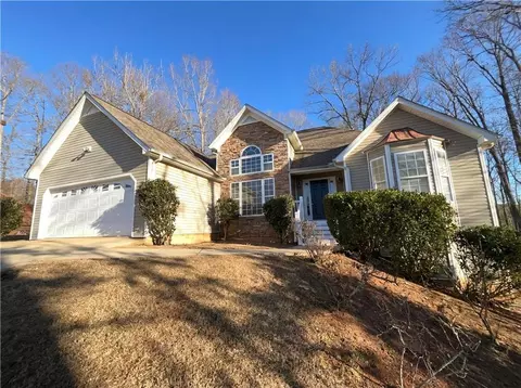 523 Oakview Dr, Dallas, GA 30157