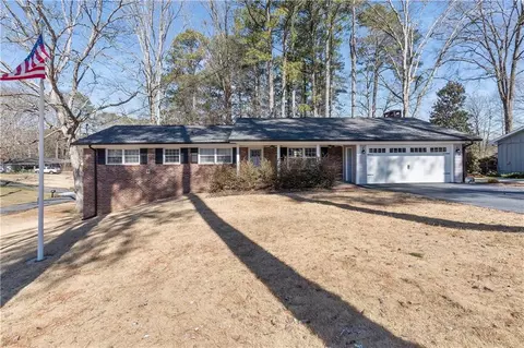3694 Pinehill Cir, Acworth, GA 30101