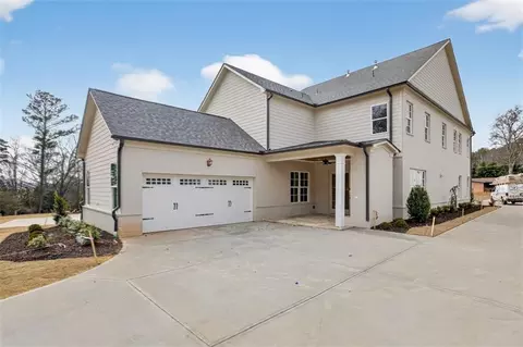 Exterior - 216 Suwanee Ave, Suwanee, GA 30024 photo 6 of 9